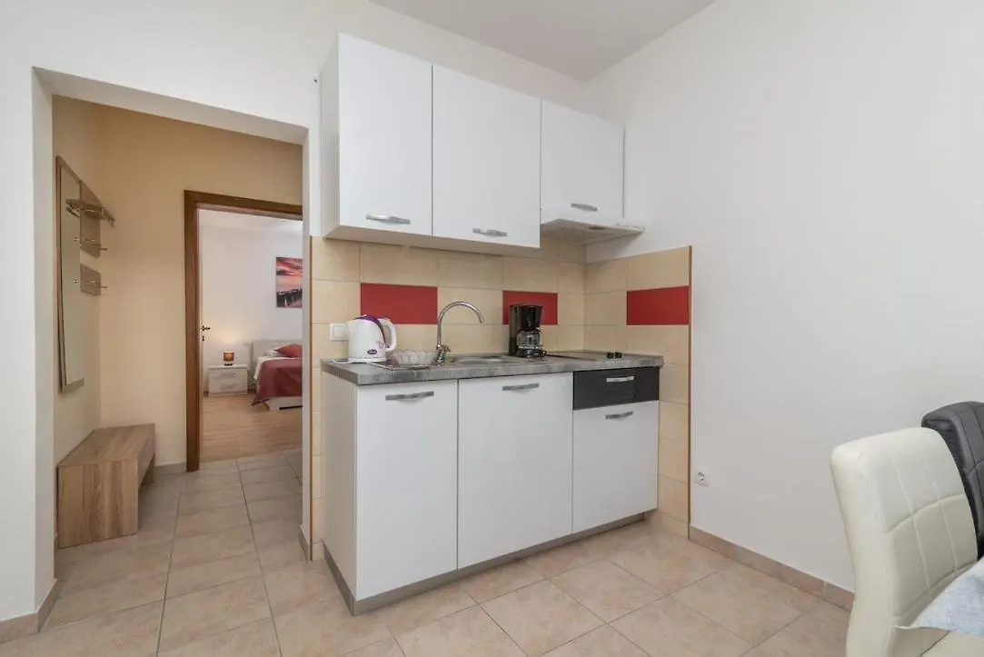 Apartmani Grga Trogir 0*,  Croatia
