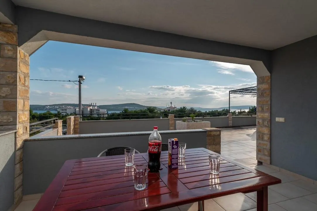 Apartmani Grga Trogir Apartment