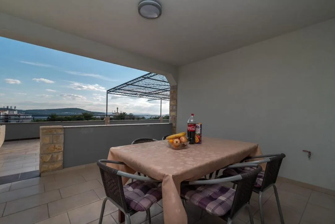 Apartmani Grga Trogir 0*,  Croatia